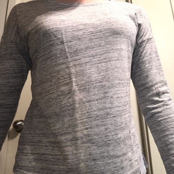 Long sleeve grey and white long sleeve top - Picture 2 of 3
